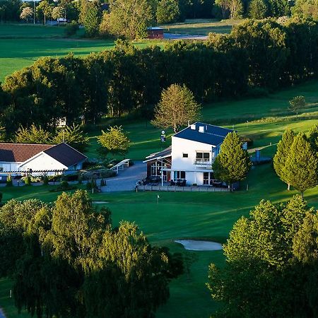 Soederasens Golf Lodge Risekatslosa Kültér fotó